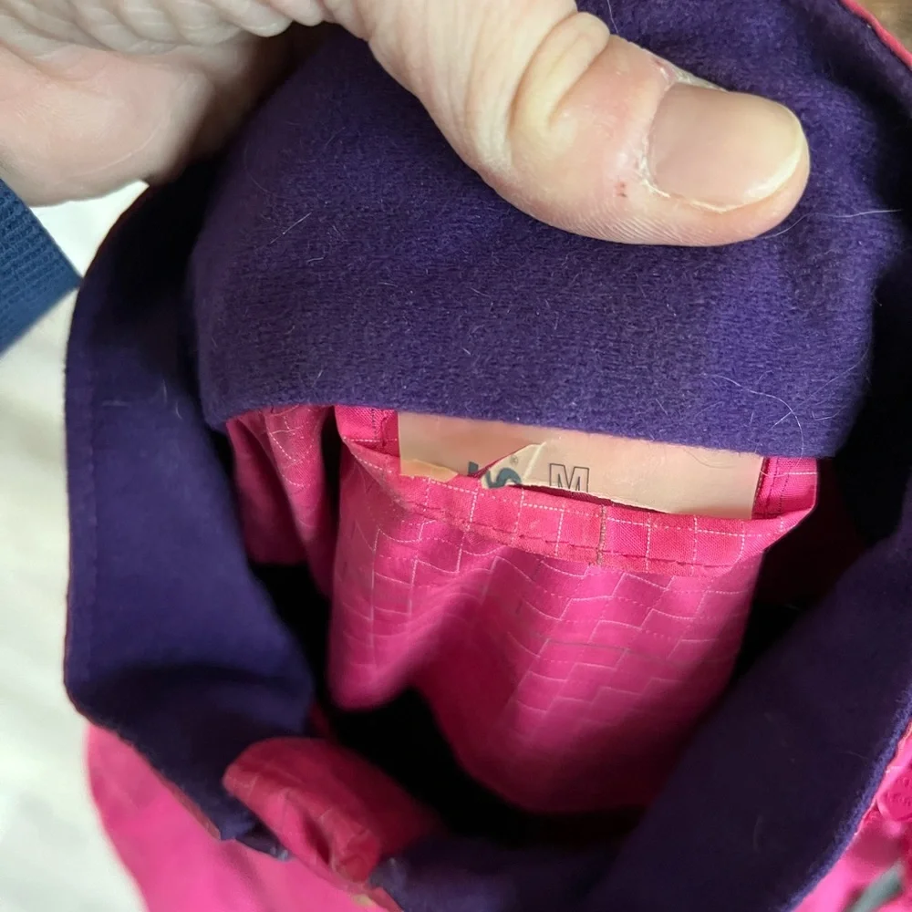 ASICS rain jacket - Picture 2 of 3